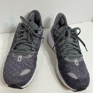 Nike Mens Air Zoom Vimeo 14 Running Shoe’s Size 7.5